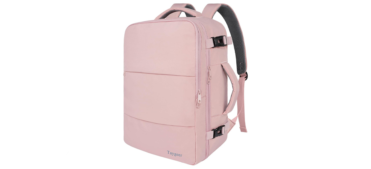 Ne_IC_1066407307_1066405503_001-0329_BR_Taygeer Travel Backpack.jpg